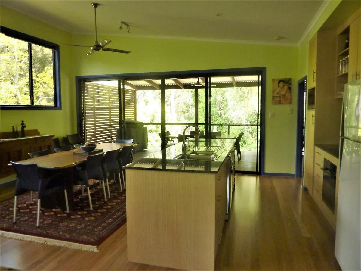 8 Belle Court Rainbow Shores Rainbow Beach 0*,